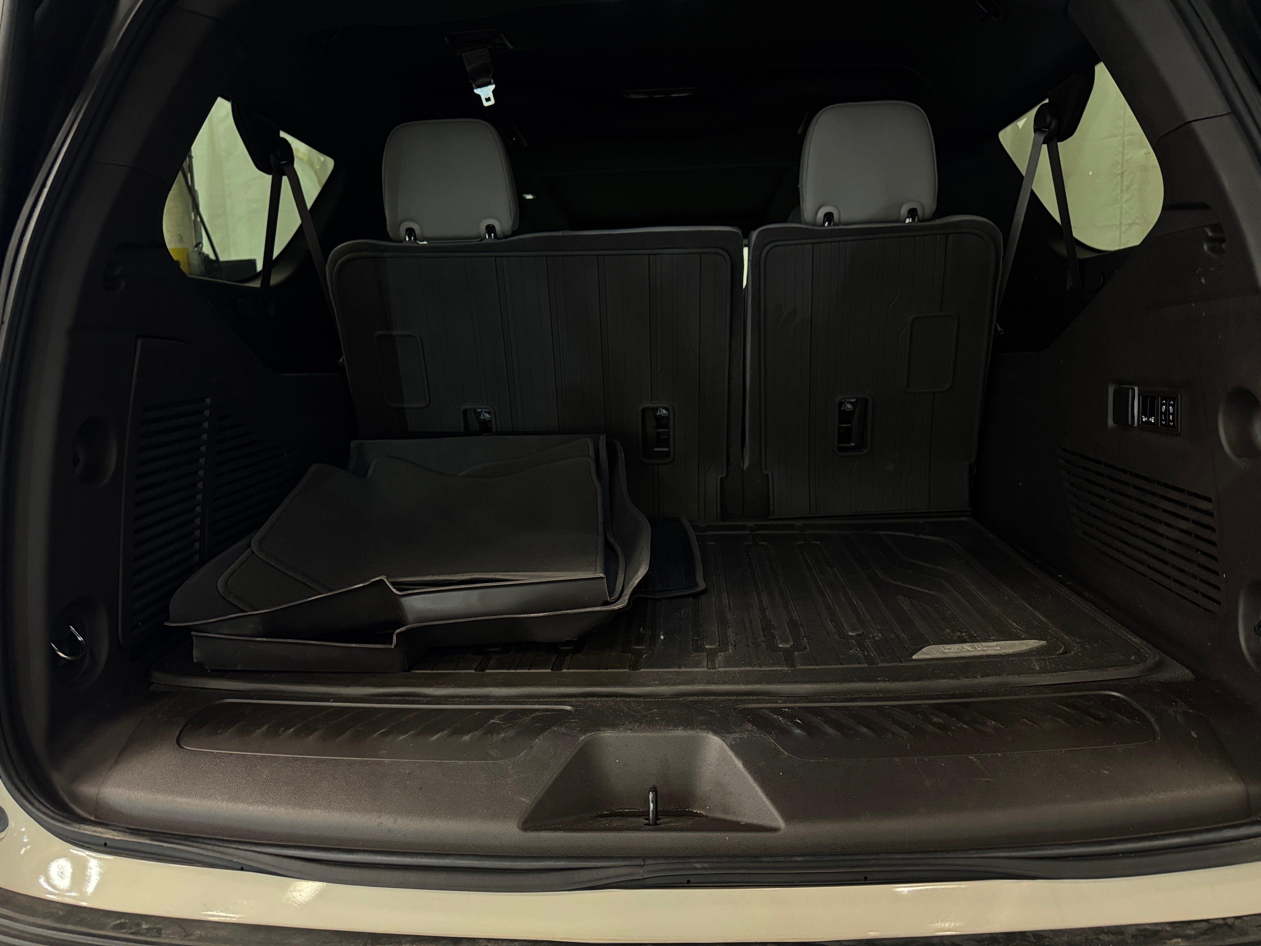 gmc yukon xl 2023 1GKS1GKD9PR257862 image gmc yukon xl 2023 1GKS1GKD9PR257862 image